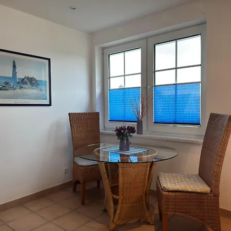 In Nahe Ostseestrand, Cleaning Included Villa